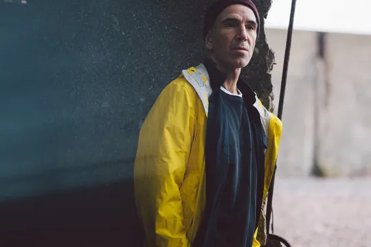 使用手机完成应用安装的用户